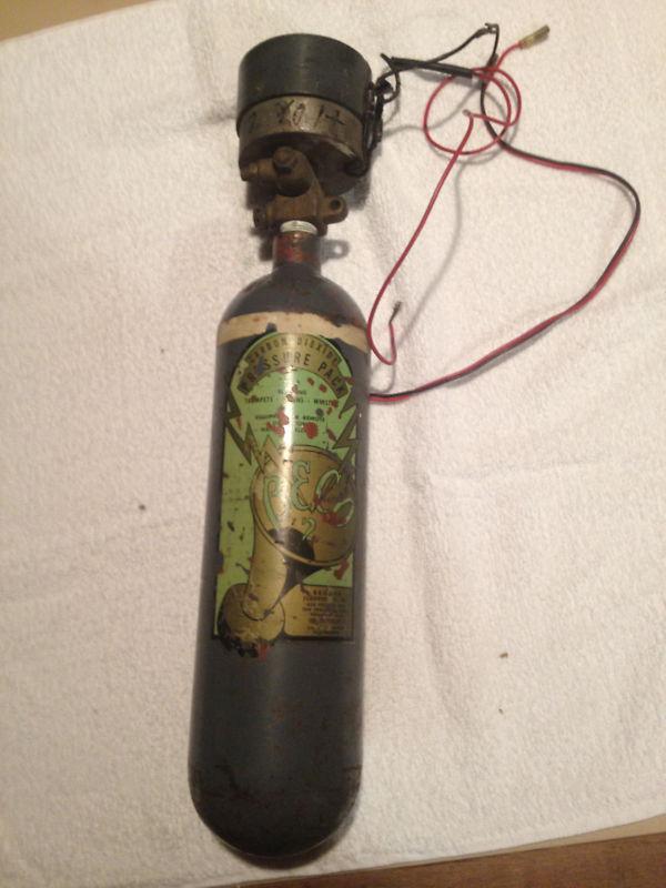 1940`s  air horn rat rod train co2 bottle super rare solenoid 