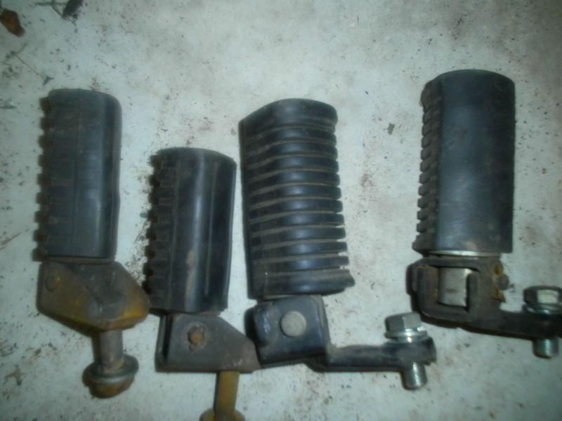 Kawasaki 1982 kz550 kz 550 rider and passenger foot pegs part parts 