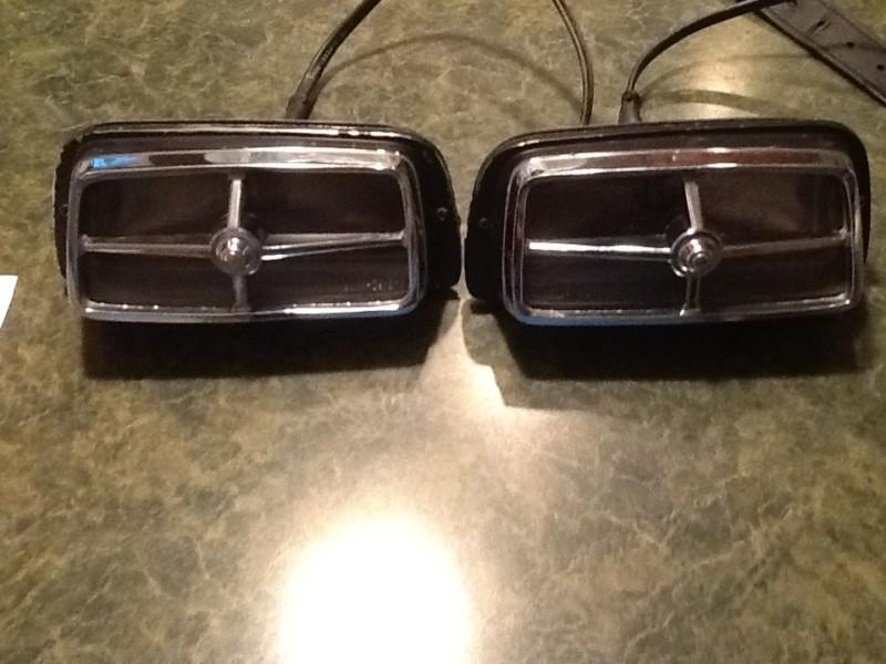 Purchase 1970 MUSTANG MACH 1 OEM GRILLE LIGHTS & BRACKETS / Fog Lamps