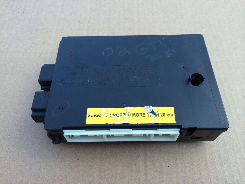 2000-2004 ford mustang gt gem module multi function module 01 02 03 04 g.e.m