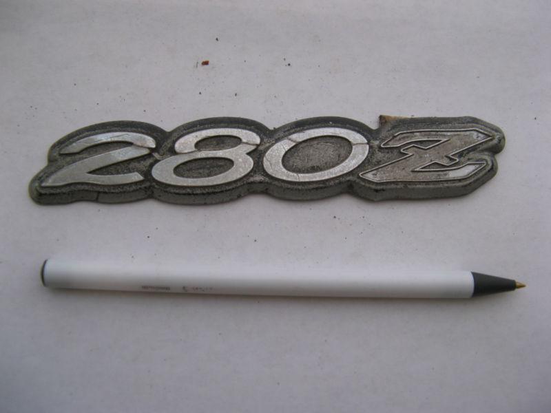 Datsun 280z s30 emblem rear hatch trim badge 1974 1975 1976 1977 1978 1979 1972