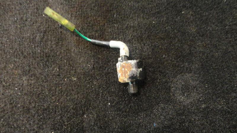 Used knock sensor assy #61a-85780-00-00 for 1990 yamaha 250hp outboard motor 