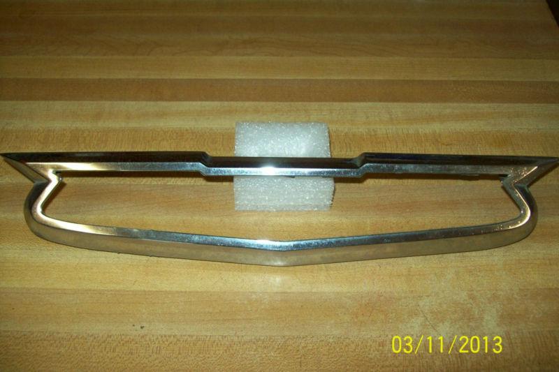 1955 chevrolet moulding oem p3709625-c-2