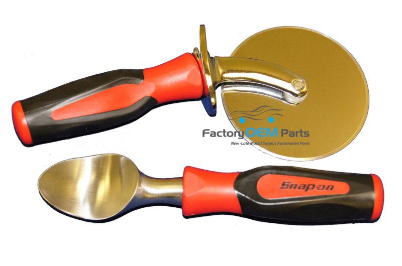 Snap-on soft grip handle stainless pizza cutter & ice cream scooper combo gift