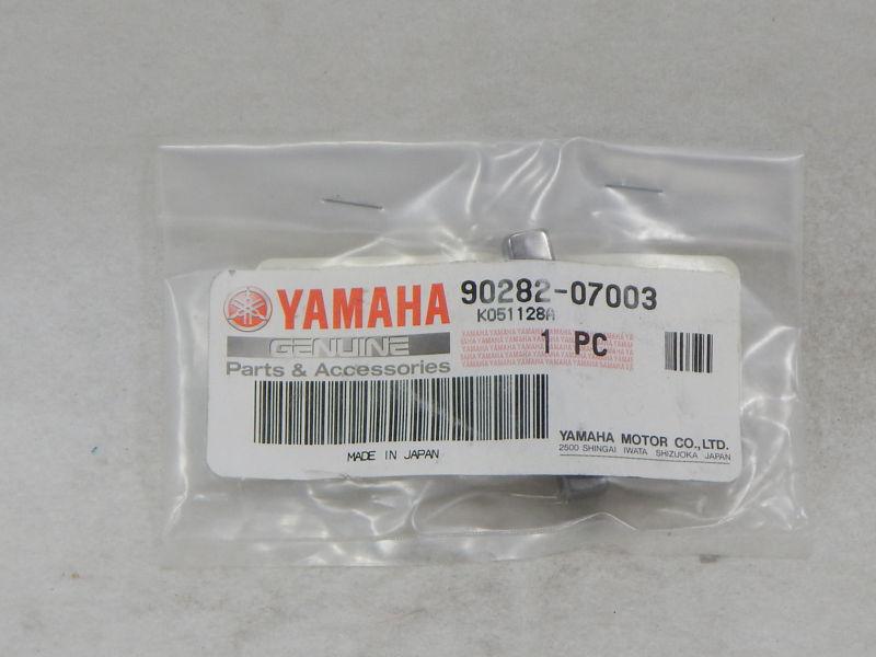 Yamaha 90282-07003 key straight *new