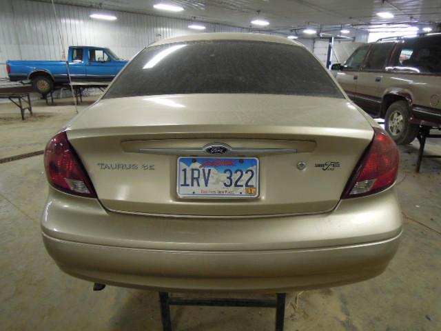 2000 ford taurus outer tail light lamp right