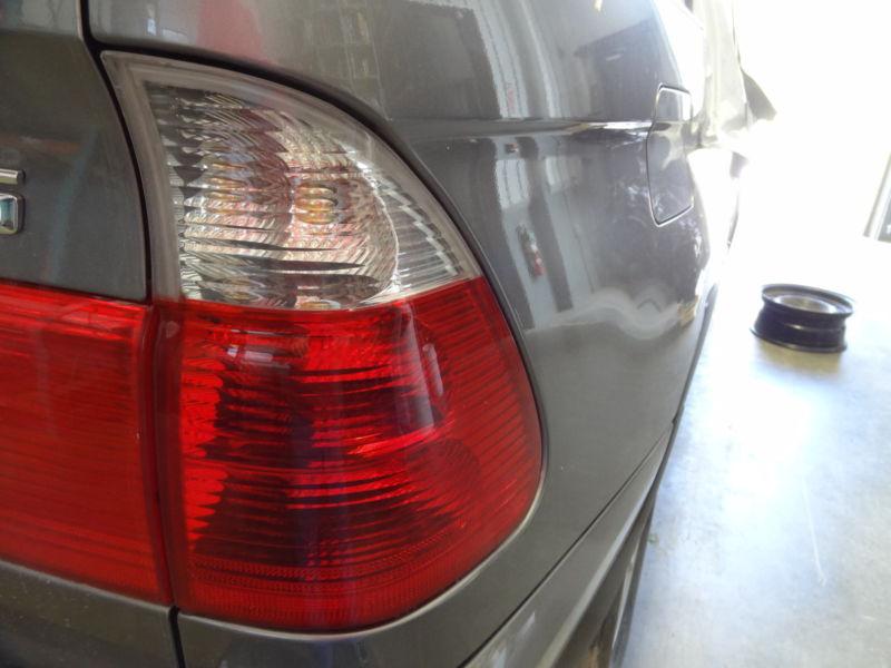 Tail light passenger (right) 2004 bmw x5 