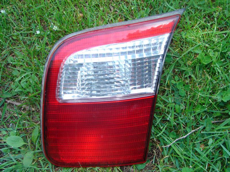 2001 2002 forester tail light inner deck lid mtd section rh