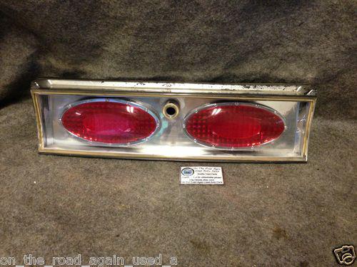 1997 1998 1999 mitsubishi eclipse gs-t center taillight (aftermarket)