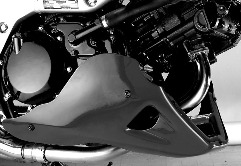 Kawasaki zr7 belly pan black