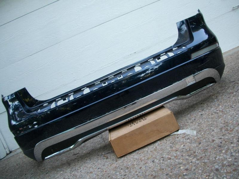 Mercedes ml class 12 13 ml350 ml550  rear bumper oem unperfect lower plate