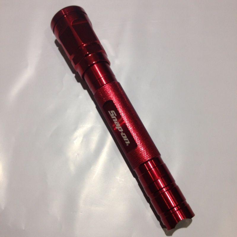Snap on tools multitool  led 7" flashlight torch uses 2 aa batteries