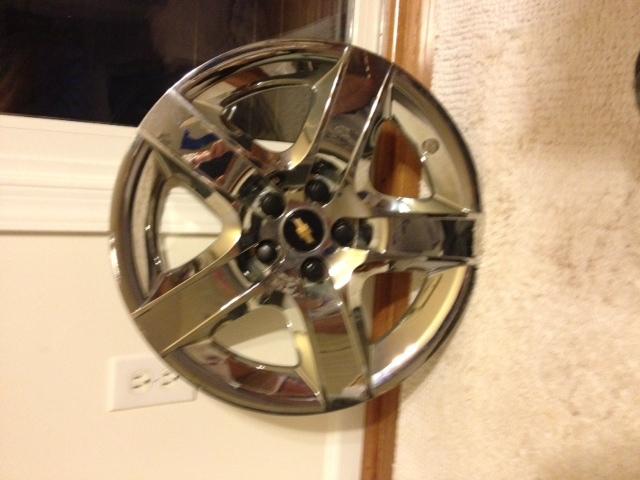 Chevy malibu hubcap wheel cover center