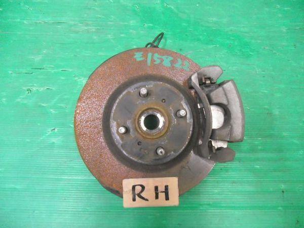 Toyota ractis 2005 f. right knuckle hub assy [0644310]