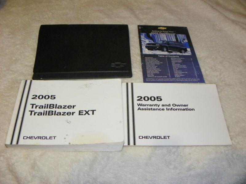 2005 chevy trailblazer owners manual guide books