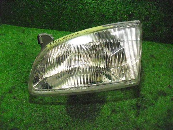 Toyota starlet 1998 left head light assembly [1010900]