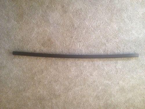 Geo chevy tracker rear window retainer bar 99 00 01 02 03 04 