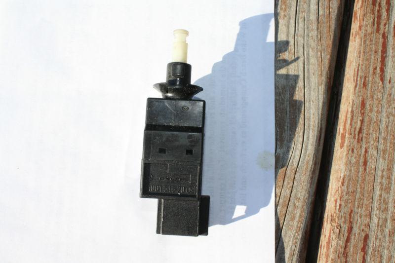 Mercedes a 0015452009 brake light switch