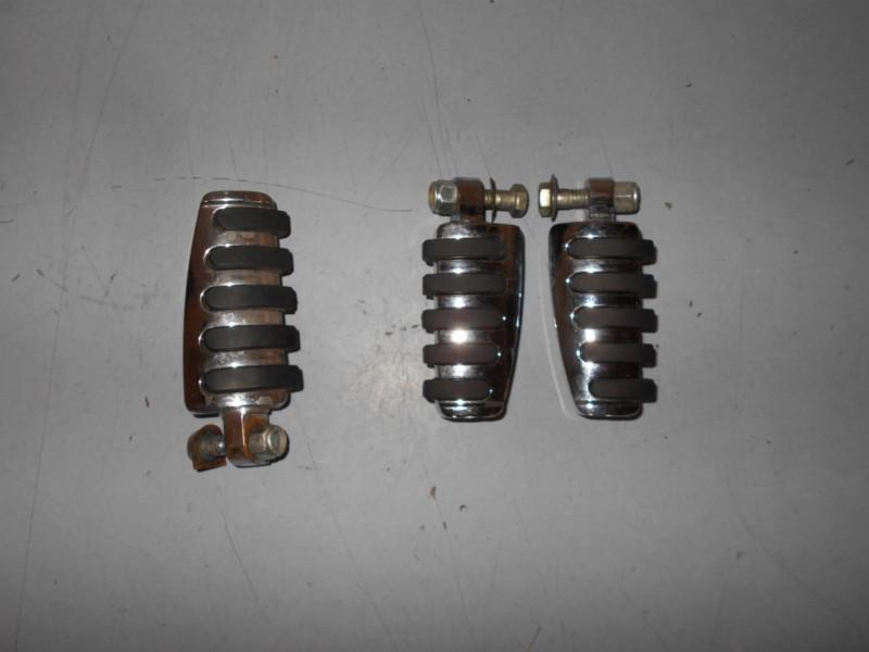 #1378 - 2001 01 02 harley softail fat boy flstf  foot pegs