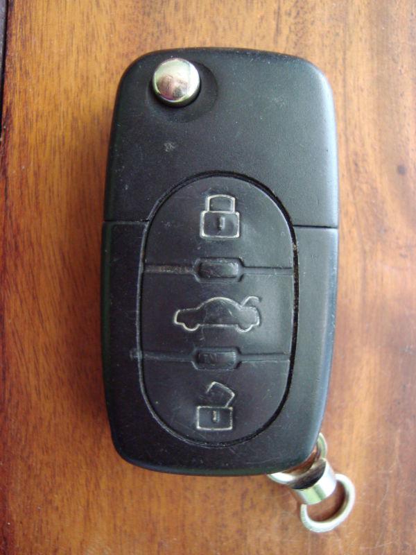 Audi a2/a4 - 4 button flip key fob # myt8z0837231, 4427a-8z083723, 8z0 837 231 f