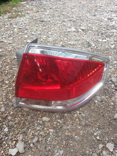 08 09 10 11 focus tail light lamp passengerside right rh chrome oem nice