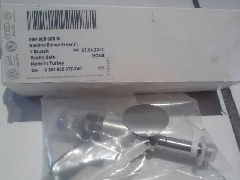 Audi-volkswagen oem 06h906036g fuel injector 