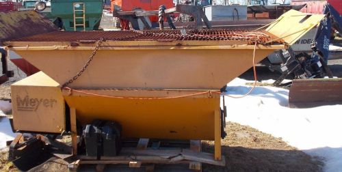 1989 meyers in bed salt spreader briggs and straton gas engine