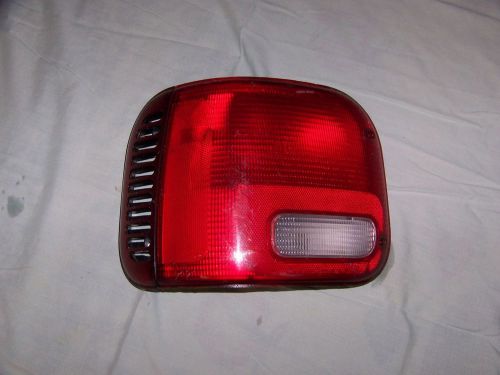 Dodge van tail light lens (1995) (drivers side)