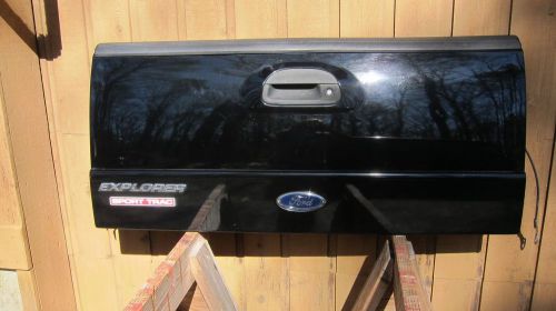 Ford explorer sprt trak tailgate