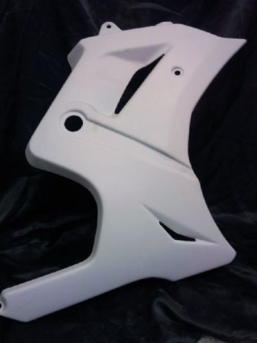 Suzuki sv right panel primered top fairing panel