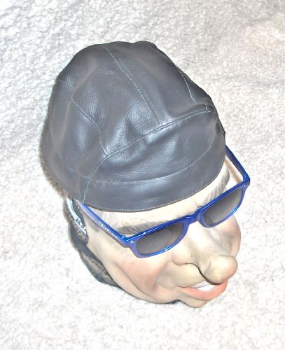 Leather skull cap, adjustable, black