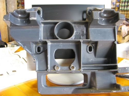 New! omc 912537. inner transom plate, omc stern drive.