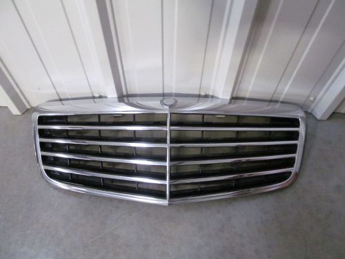 03 04 05 06 mercedes e class e320 e350 e500 chrome oem 4 bar style grille nice!