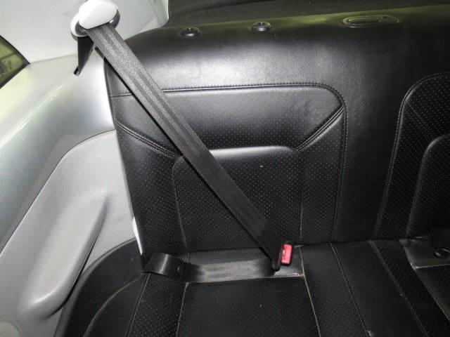 2001 volkswagen beetle rear seat belt & retractor only rh passenger black