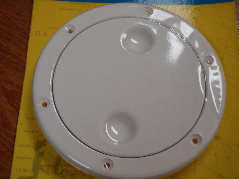 Deck plate twist lock artic white hatch 50 39261 5-3/4