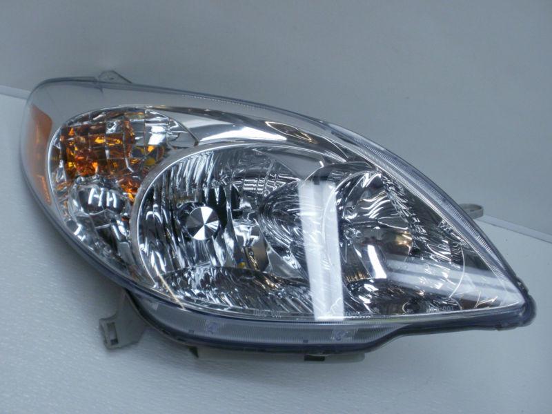 2003-2008 toyota matrix headlight headlamp r.h. halogen factory oem 81110-02210