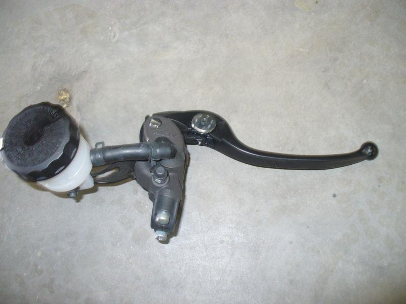 2013 kawasaki 636 front brake master cylinder, with resevoir and lever