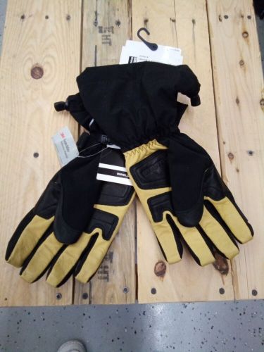 Polaris advocate glove