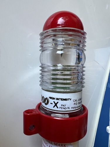 Jim buoy 9000-xsb steady burn white high intensity led light - open package