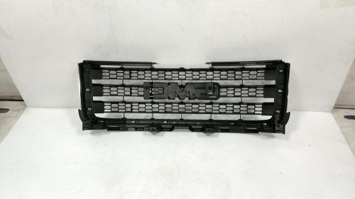 Grille for sierra 2500 pickup like new oem  less emblem