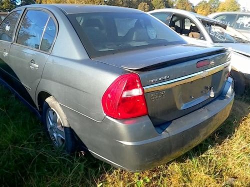 Temperature control classic style emblem in grille fits 04-08 malibu 61619