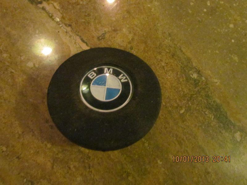 Bmw 325 steering wheel horn button cover & emblem oem 95 96