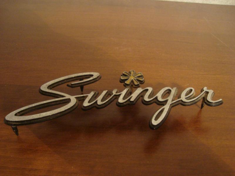 Dodge dart swinger emblem 1970-1975 yellow flower vintage