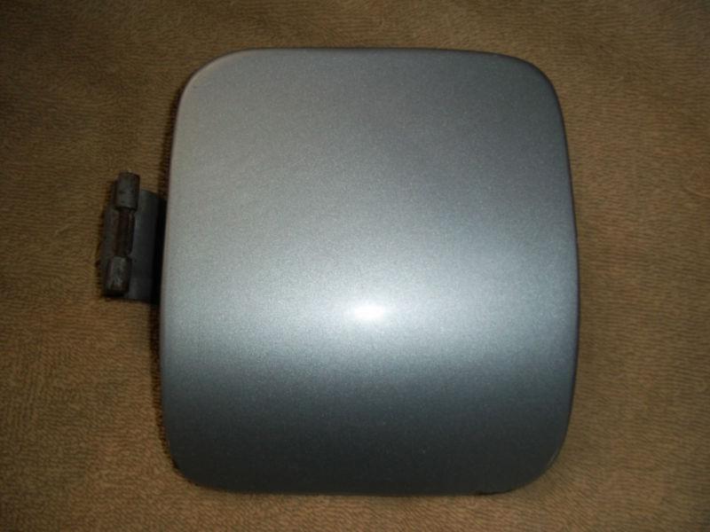 1995 gm oldsmobile aurora gas fuel filler door cover cap 