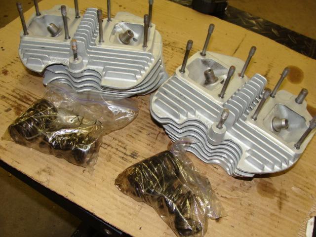 ~ vintage 1978 harley shovelhead cylinder heads fl flh blasted and ready nice !