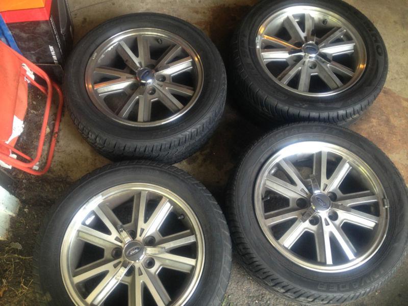 2005 mustang pony rims *with tires*