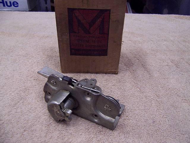 1959 mercury lh door latch nos ford