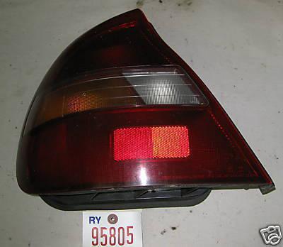 Hyundai 97-98 sonata tail light/lamp left/outer 1997 1998