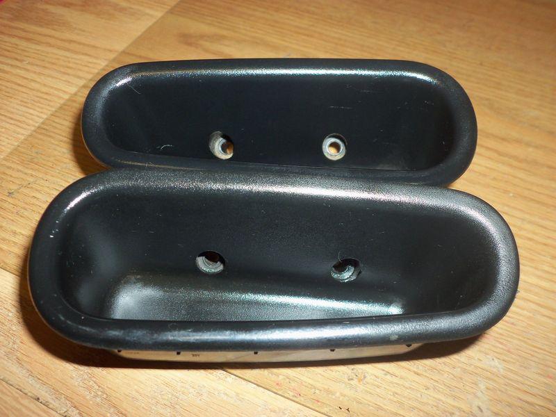 Dodge ram 1500 2500 3500 a set of door pull panel handle cups 94-01 (10247)