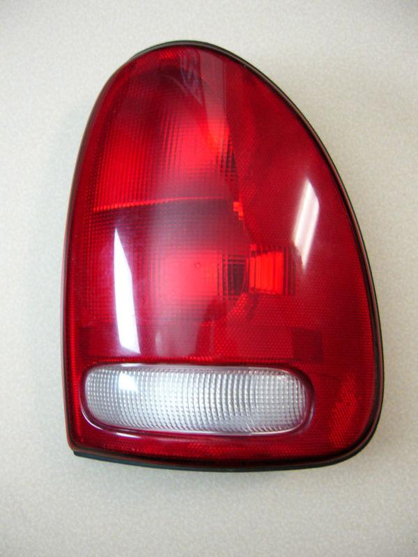 96 97 98 99 00 01 02 03 durango caravan voyager passenger rh tail light lamp oem